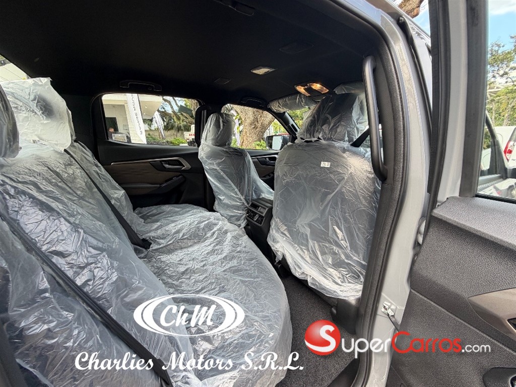 2027 Isuzu DMAX LSE — foto 8 / 10