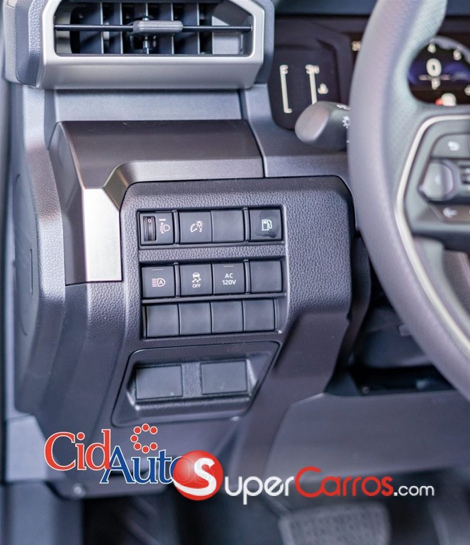 2026 Toyota 4 Runner SR5 — foto 8 / 12
