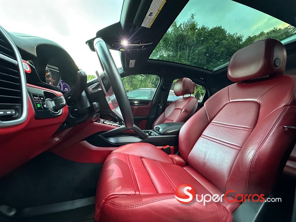 2021 Porsche Cayenne Coupe — foto 6 / 7