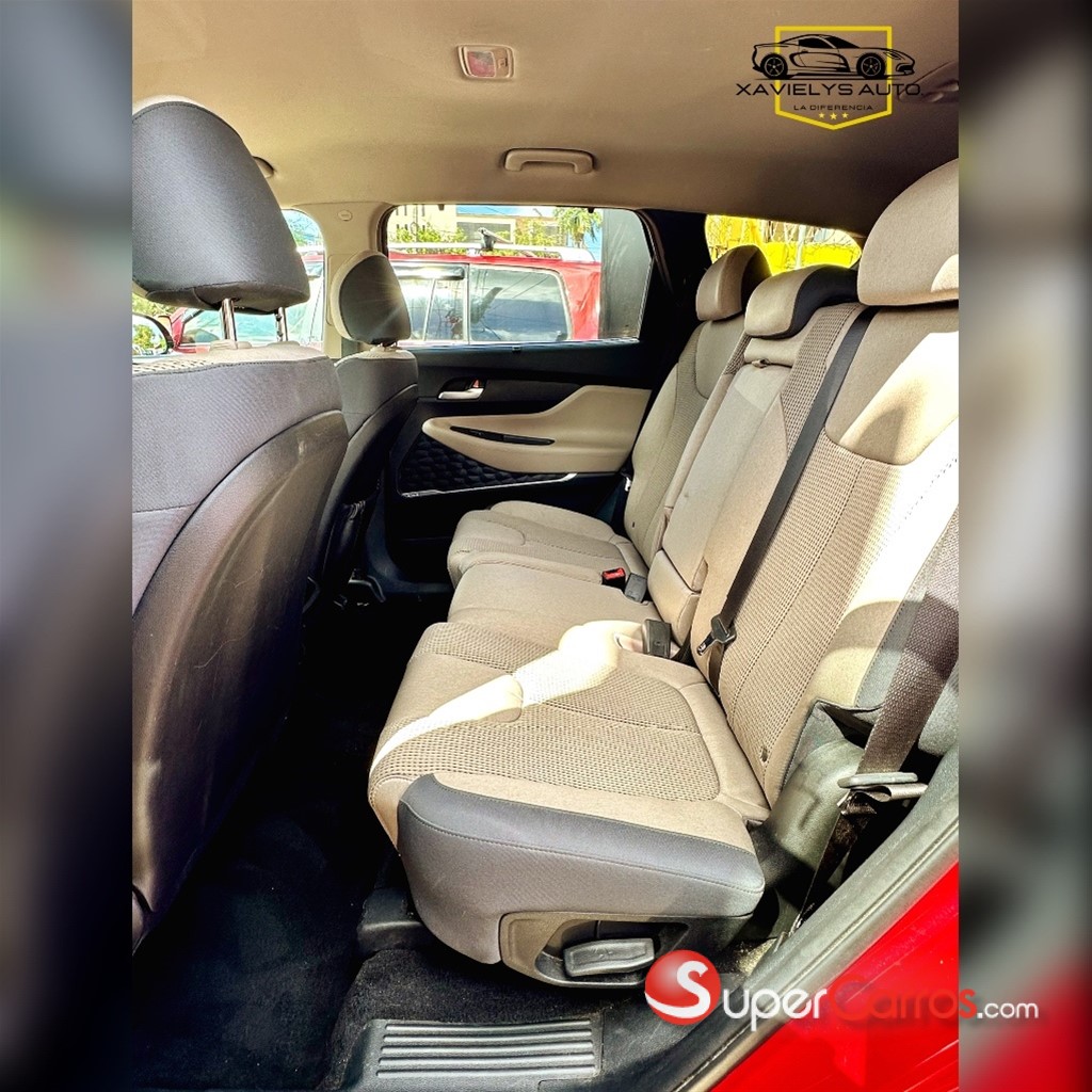 2020 Hyundai Santa Fe SEL — foto 9 / 11