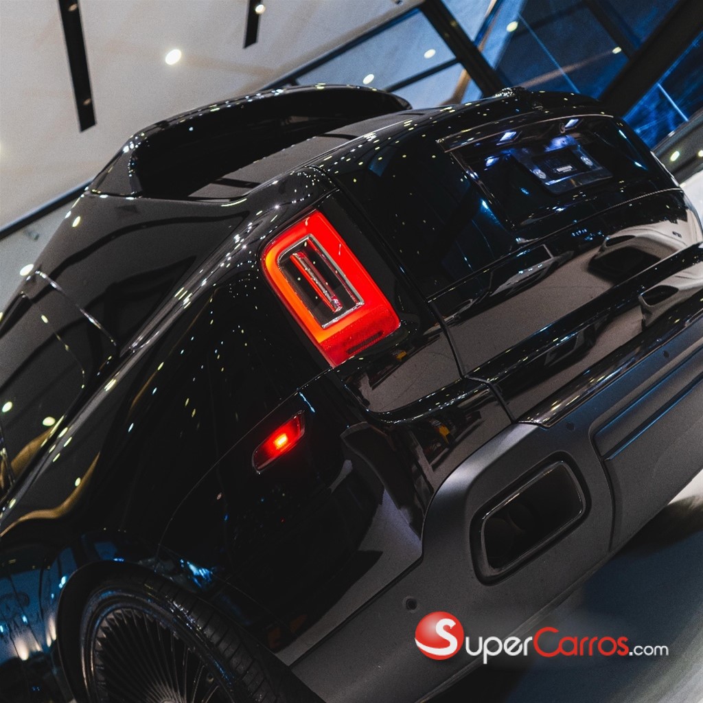 2022 Rolls Royce Cullinan — foto 6 / 12