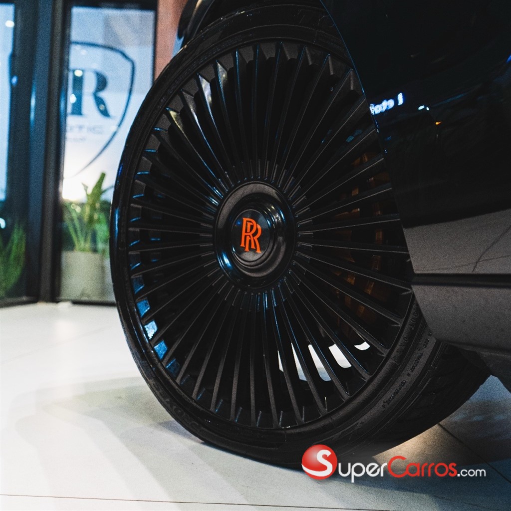 2022 Rolls Royce Cullinan — foto 7 / 12