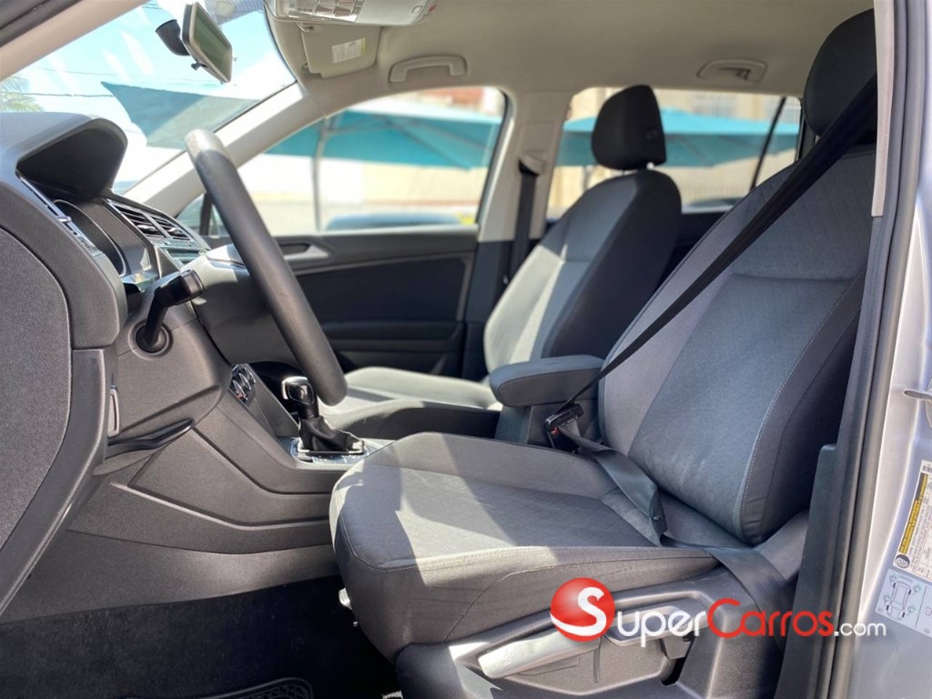 2020 Volkswagen Tiguan — foto 6 / 12