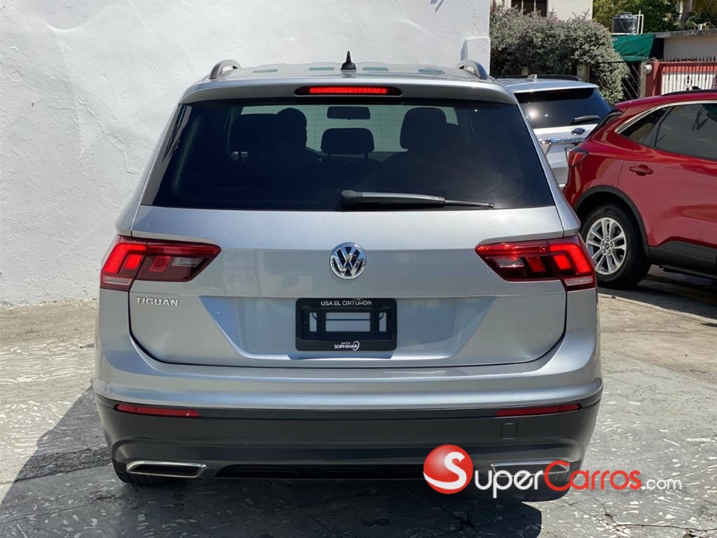 2020 Volkswagen Tiguan — foto 10 / 12