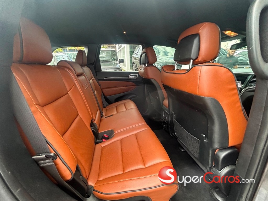 2020 Jeep Grand Cherokee Laredo 4x4 — foto 10 / 12