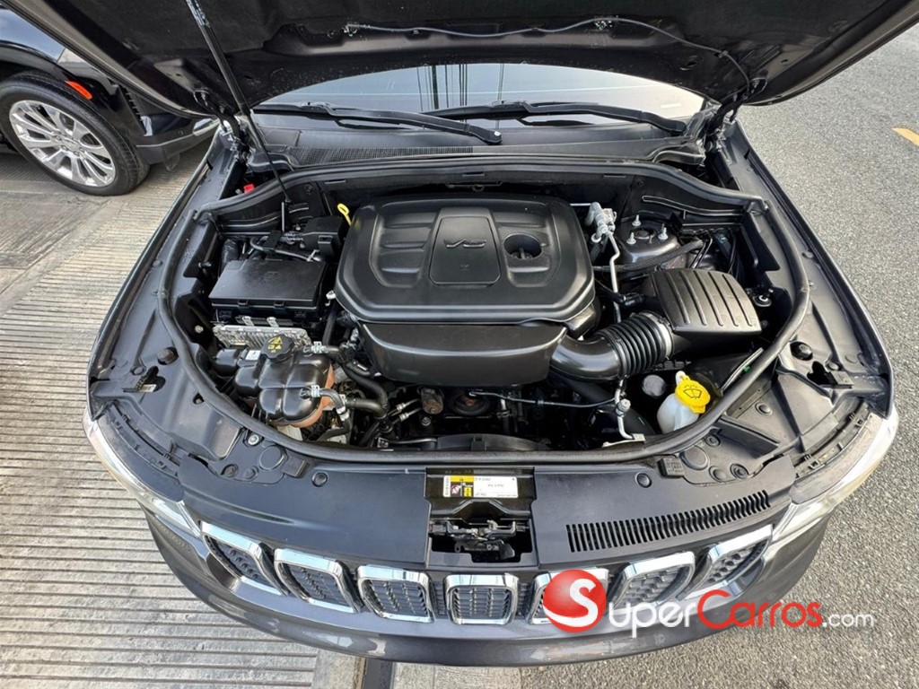 2020 Jeep Grand Cherokee Laredo 4x4 — foto 12 / 12