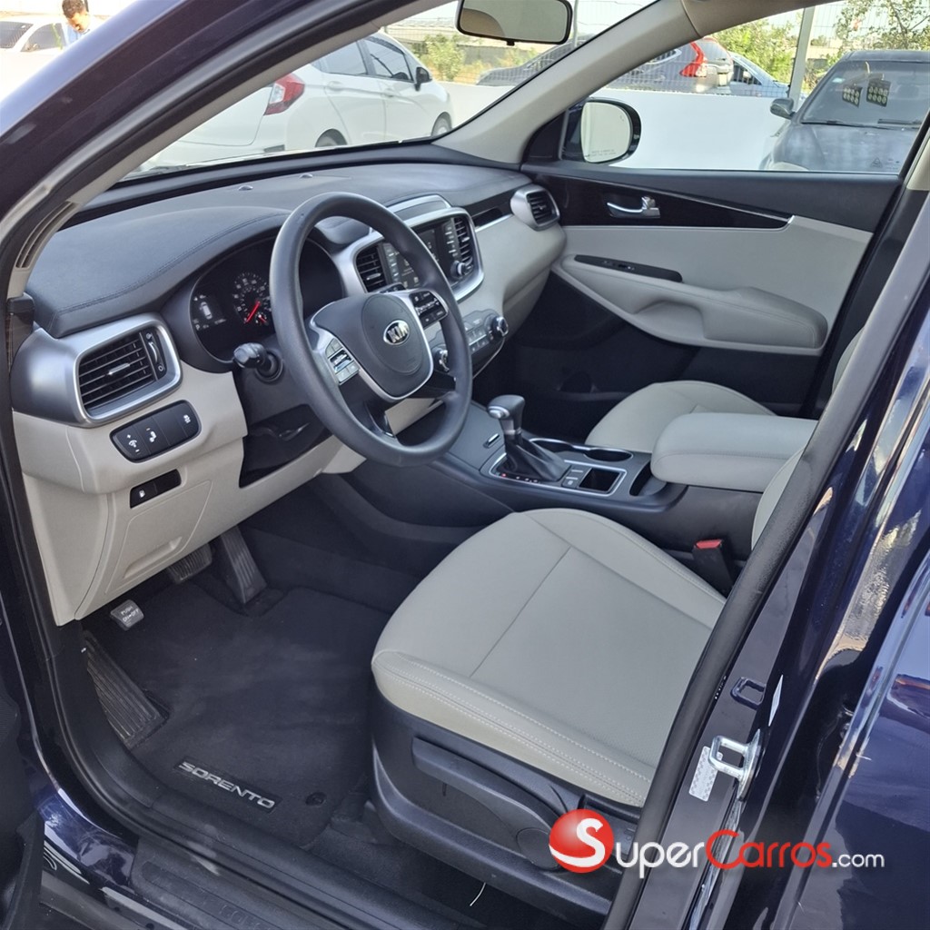 2020 Kia Sorento LX — foto 11 / 12
