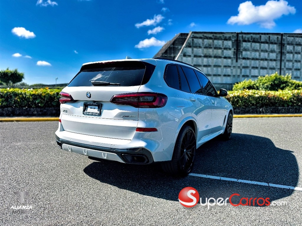 2022 BMW X 5 40i — foto 6 / 12