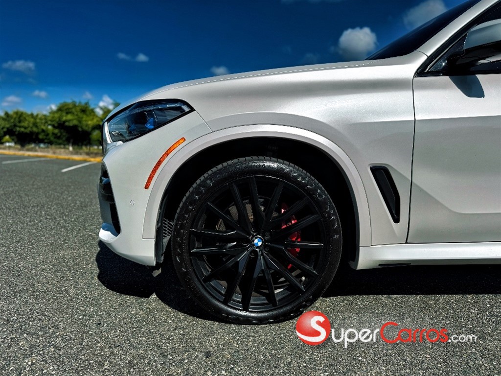 2022 BMW X 5 40i — foto 8 / 12