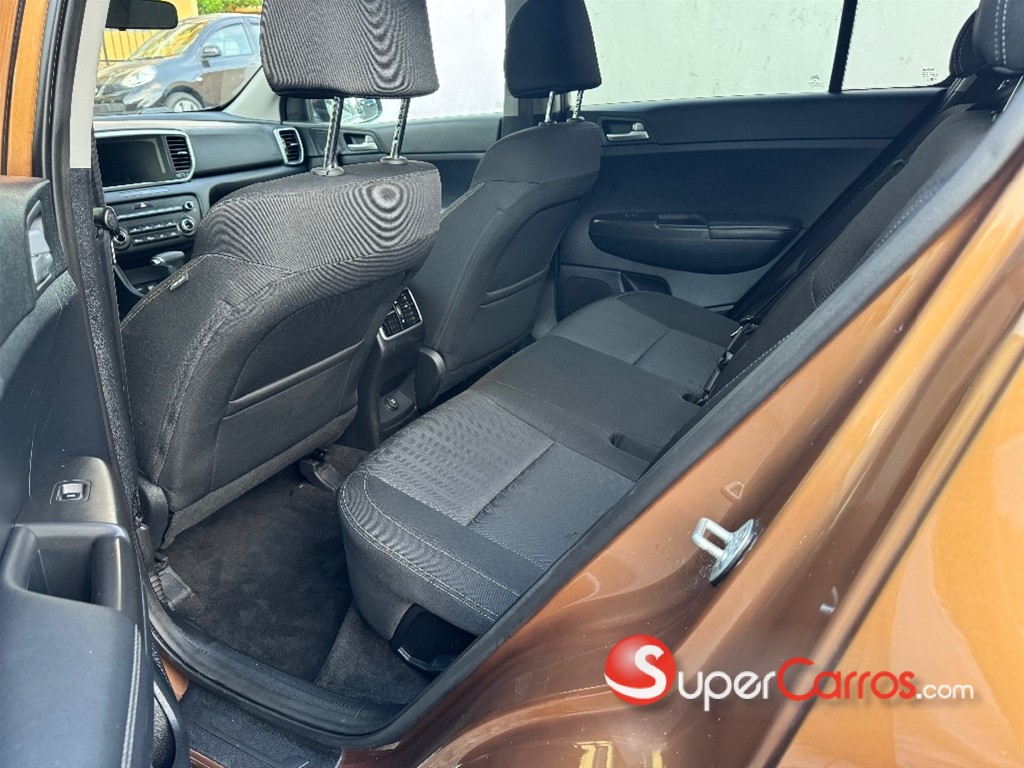 2021 Kia Sportage LX — foto 5 / 12