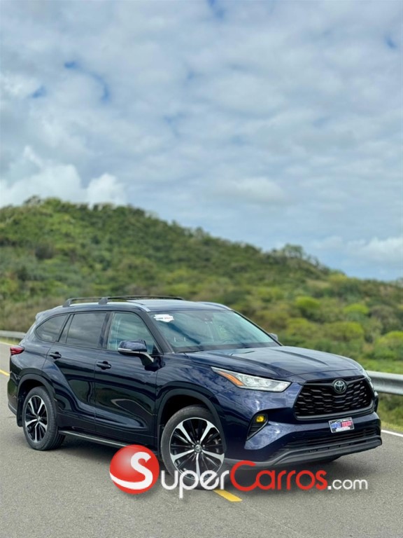 2021 Toyota Highlander XLE — foto 7 / 12