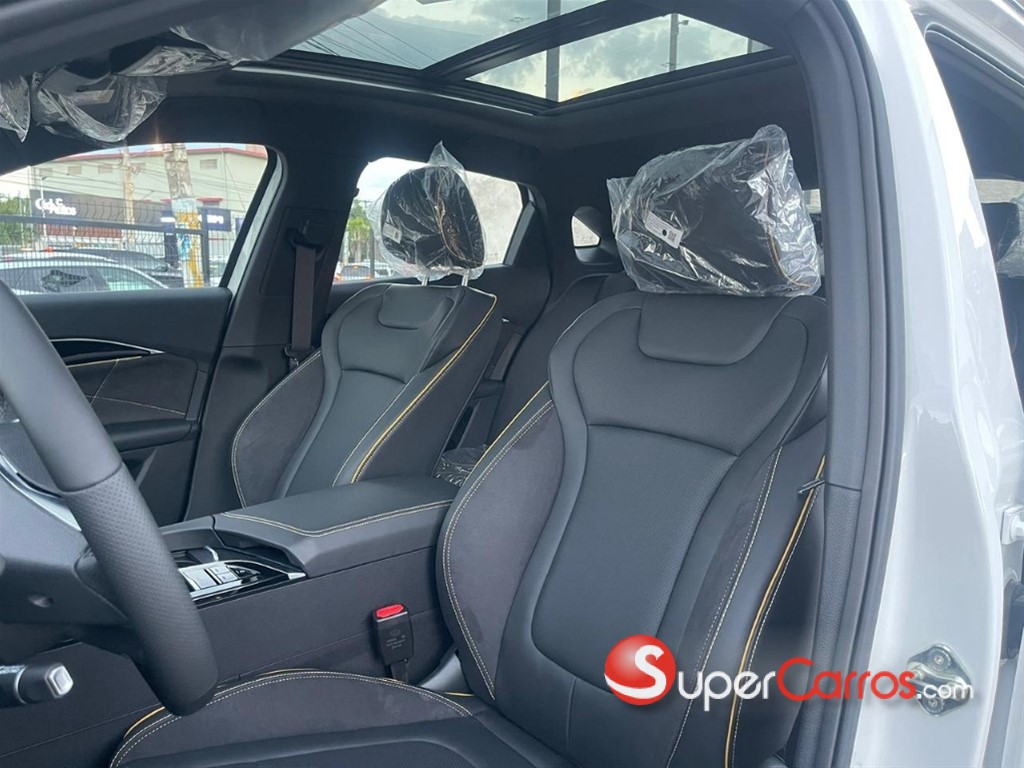 2026 Bestune B70 S — foto 8 / 12