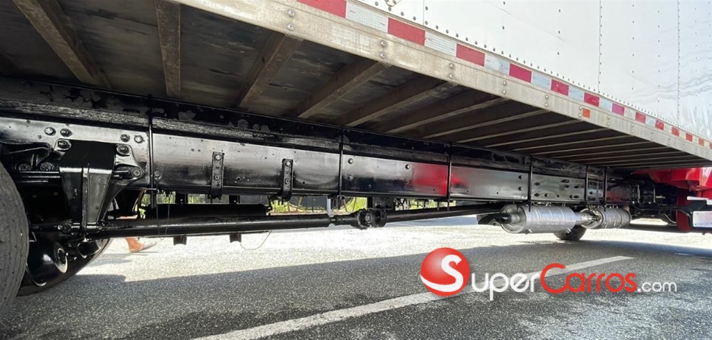 2016 Freightliner M2-106 — foto 7 / 12