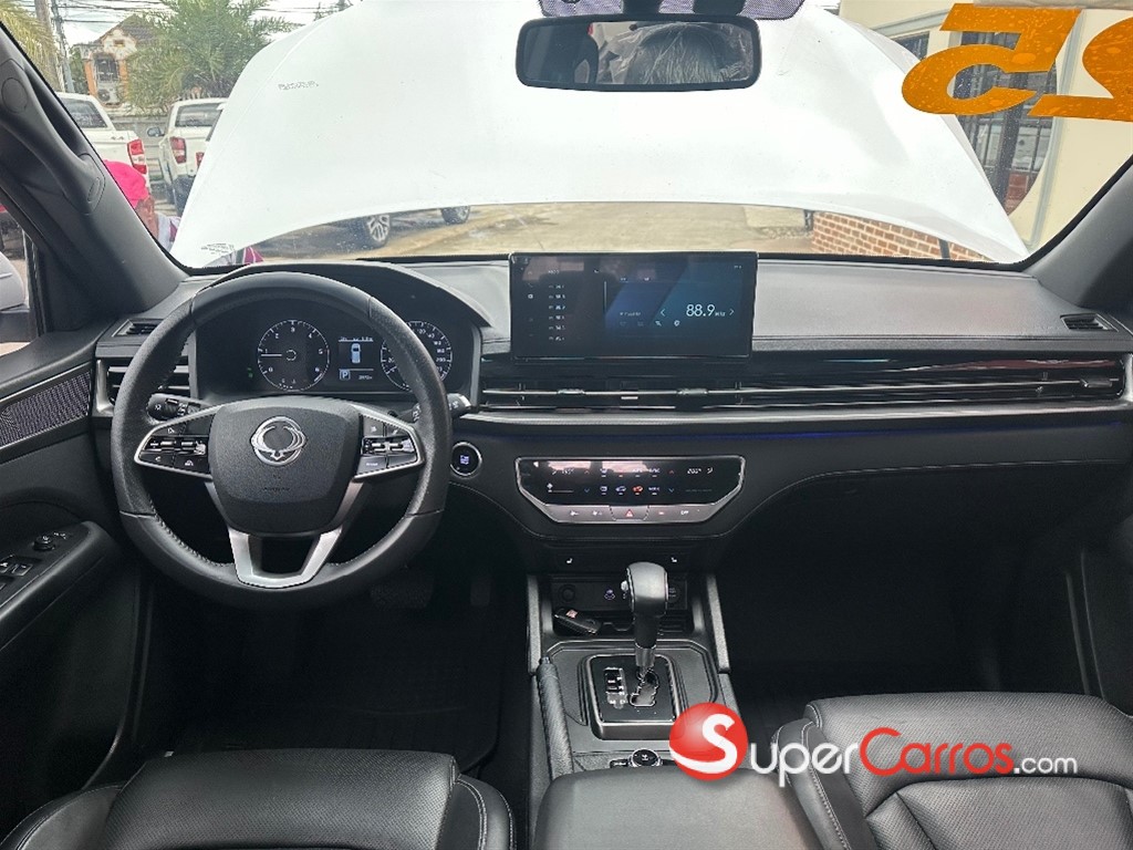 2025 KGM Musso LIMITED — foto 9 / 10