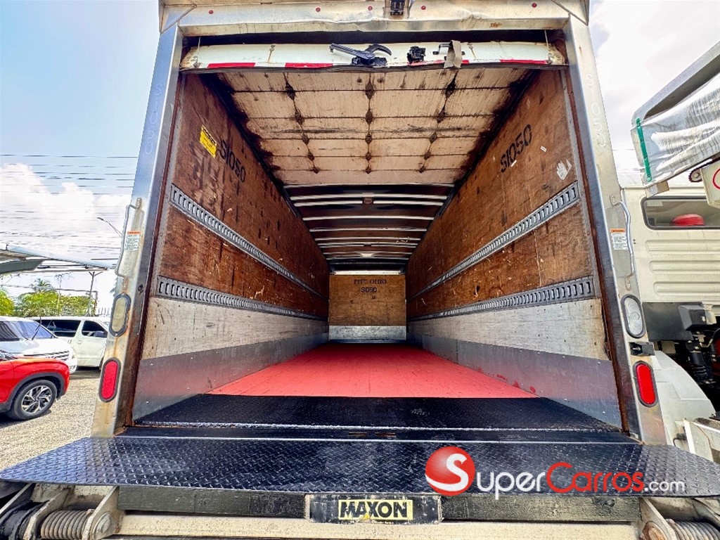 2015 Freightliner M2-106 — foto 2 / 12