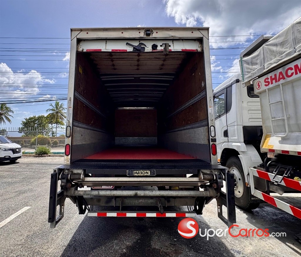 2015 Freightliner M2-106 — foto 3 / 12