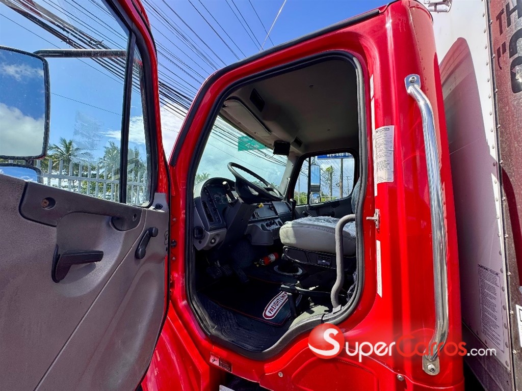 2015 Freightliner M2-106 — foto 4 / 12
