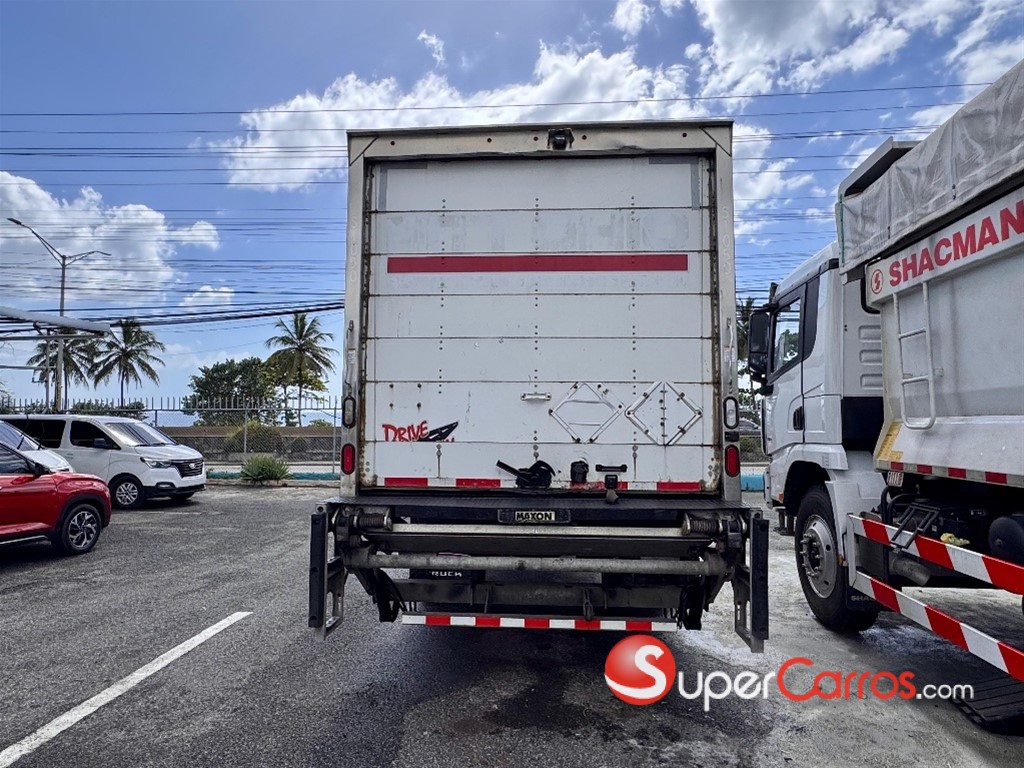 2015 Freightliner M2-106 — foto 9 / 12