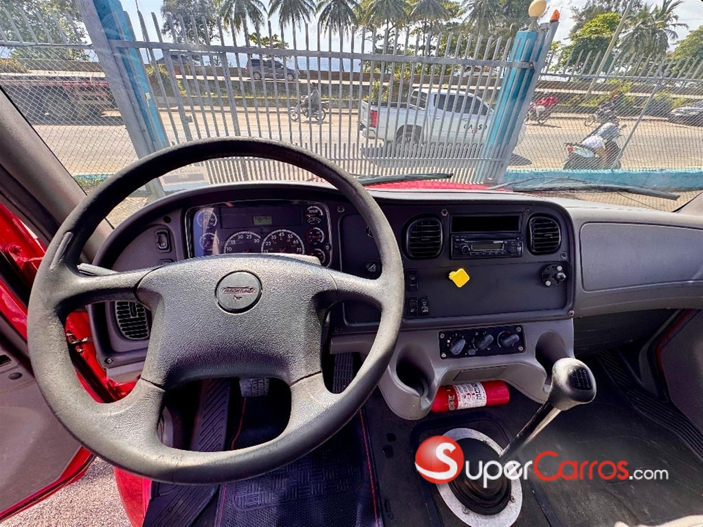 2015 Freightliner M2-106 — foto 12 / 12