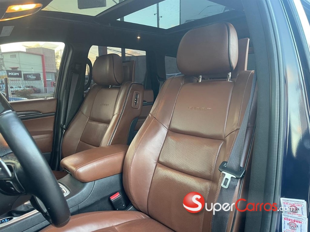 2018 Jeep Grand Cherokee SUMMIT — foto 12 / 12