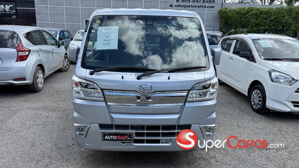 2022 Daihatsu Hijet — foto 8 / 9