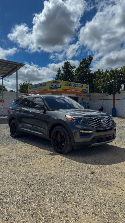 2020 Ford Explorer Platinum