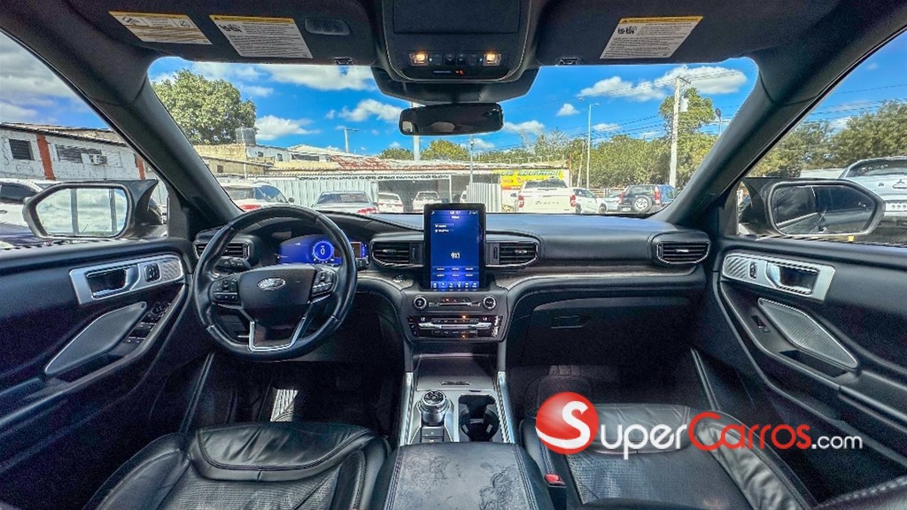 2020 Ford Explorer Platinum — foto 3 / 8