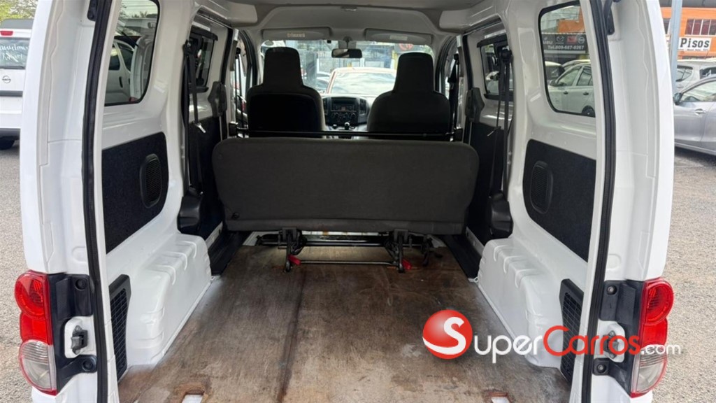 2020 Nissan NV 200 — foto 5 / 12