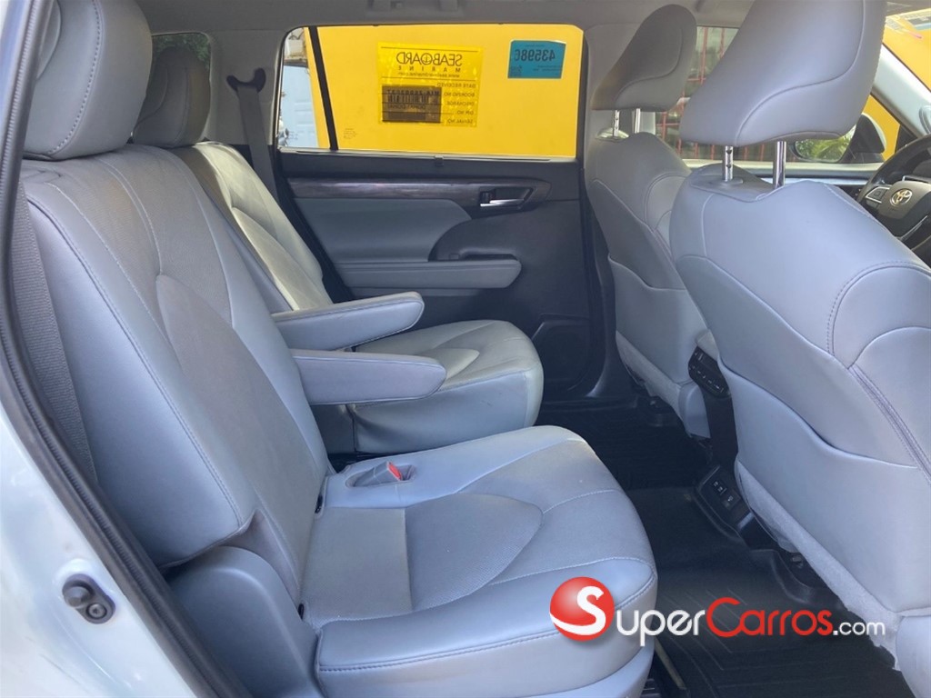 2020 Toyota Highlander Platinum — foto 6 / 8