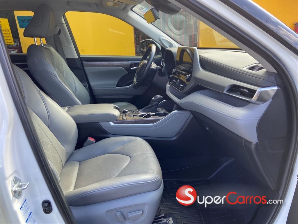 2020 Toyota Highlander Platinum — foto 7 / 8