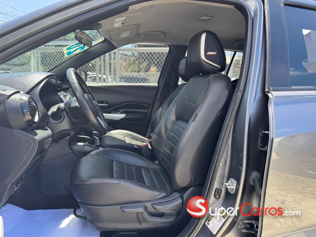 2020 Nissan Kicks SR — foto 5 / 12