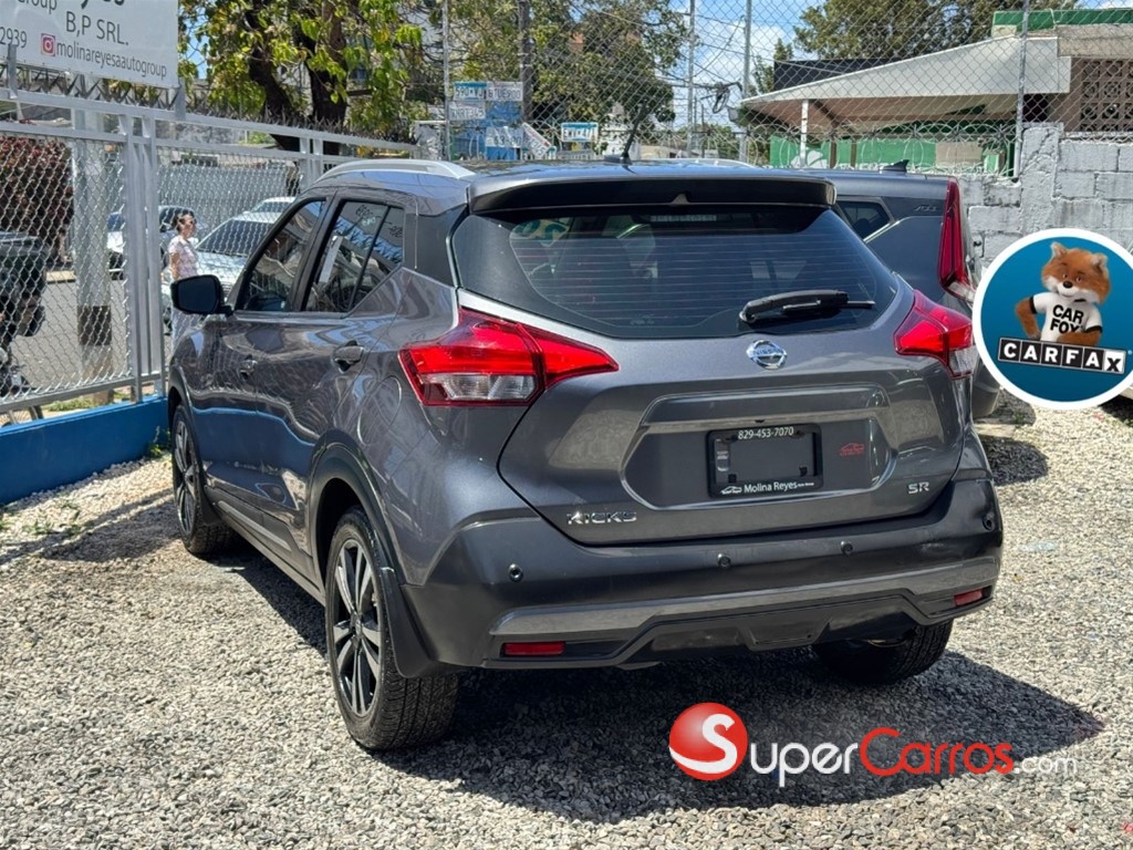 2020 Nissan Kicks SR — foto 9 / 12