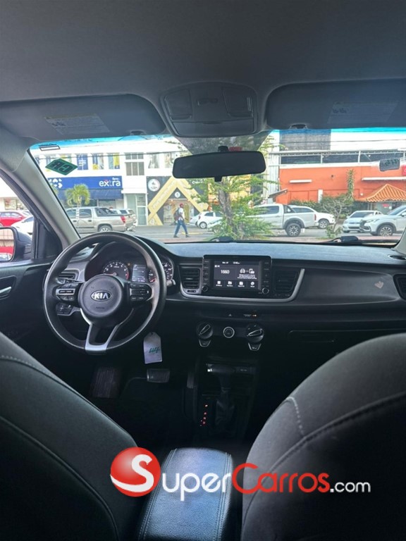 2020 Kia Rio S — foto 4 / 12