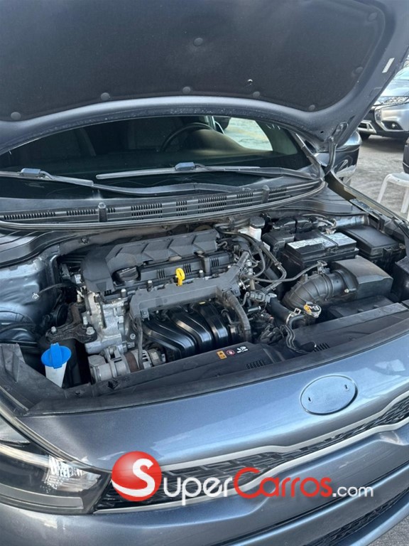 2020 Kia Rio S — foto 6 / 12