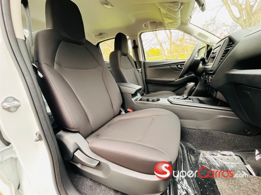 2027 Isuzu DMAX — foto 4 / 12