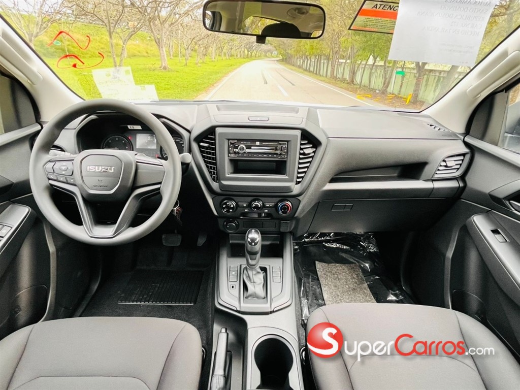 2027 Isuzu DMAX — foto 6 / 12