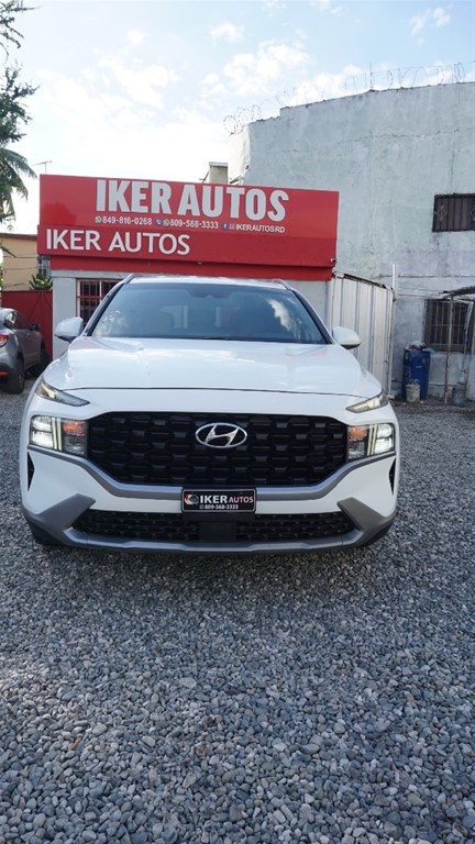 2022 Hyundai Santa Fe SE — foto 2 / 10