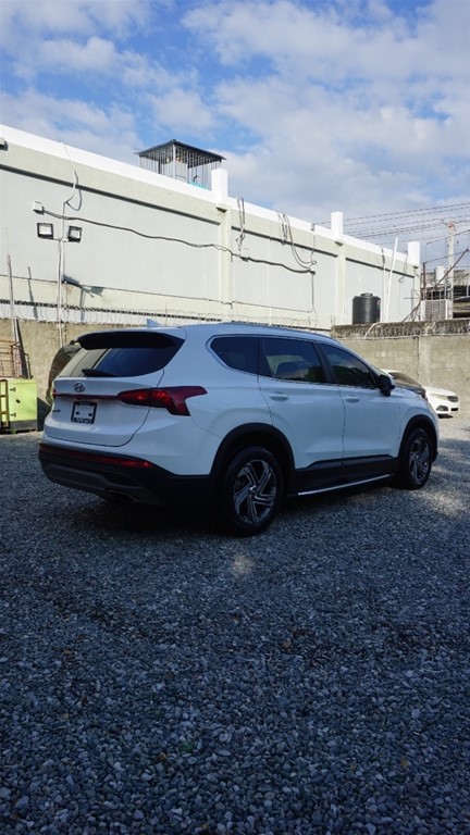 2022 Hyundai Santa Fe SE — foto 5 / 10