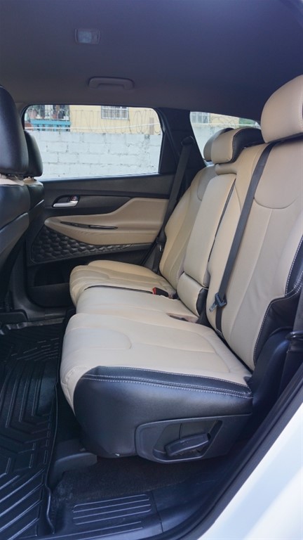 2022 Hyundai Santa Fe SE — foto 9 / 10