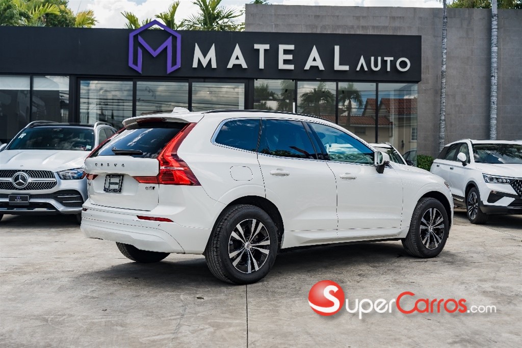 2023 Volvo XC60 CORE — foto 4 / 10
