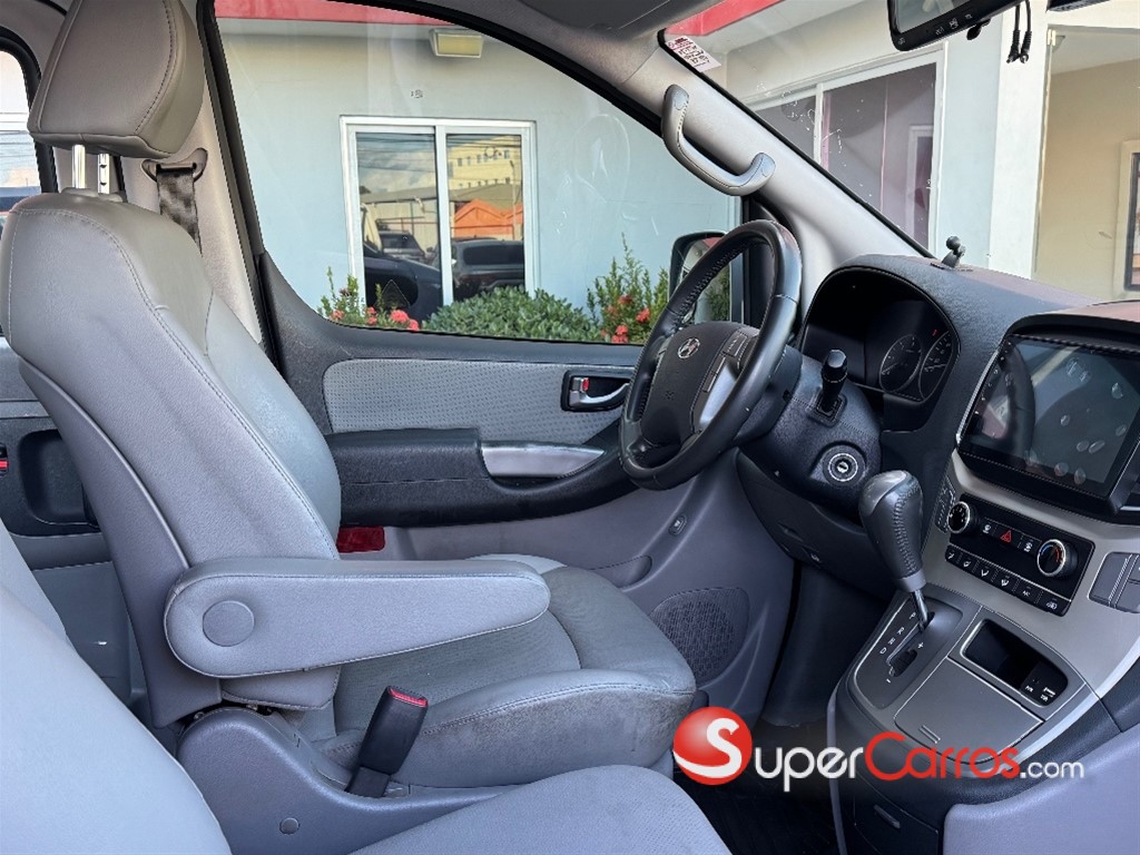 2020 Hyundai Starex GVX — foto 7 / 9