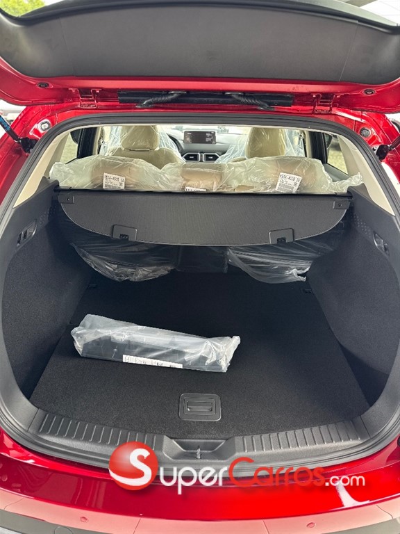 2026 Mazda CX-5 CE — foto 8 / 11
