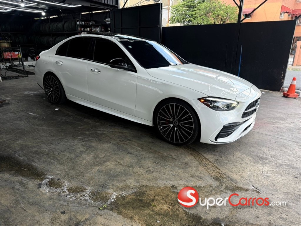 2022 Mercedes-Benz Clase C 300 AMG — foto 3 / 9
