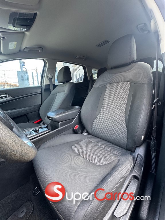 2023 Kia Sportage — foto 9 / 12