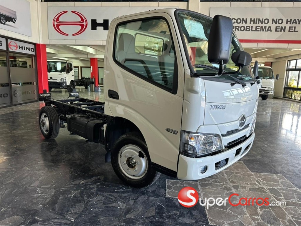 2026 Hino 200 230L — foto 2 / 10