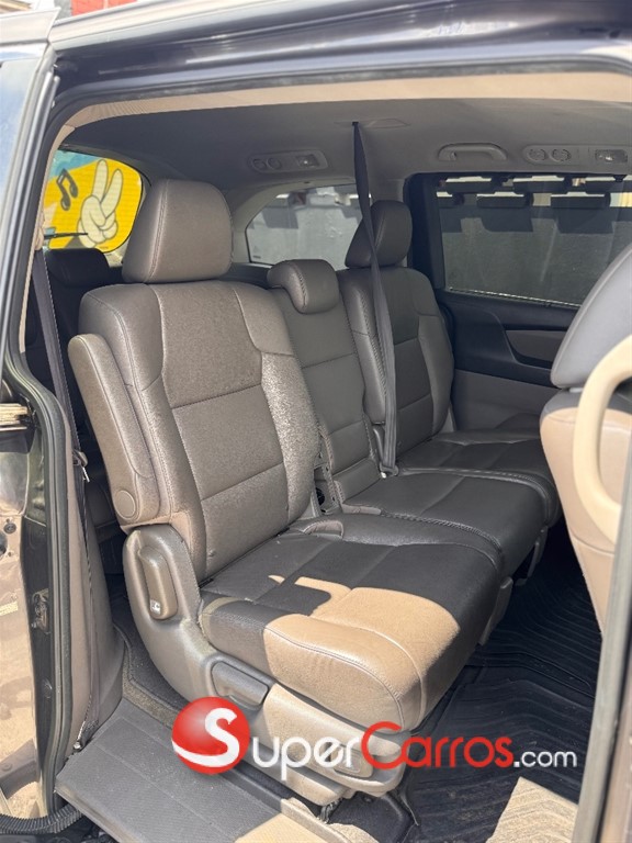 2016 Honda Odyssey EXL — foto 7 / 12
