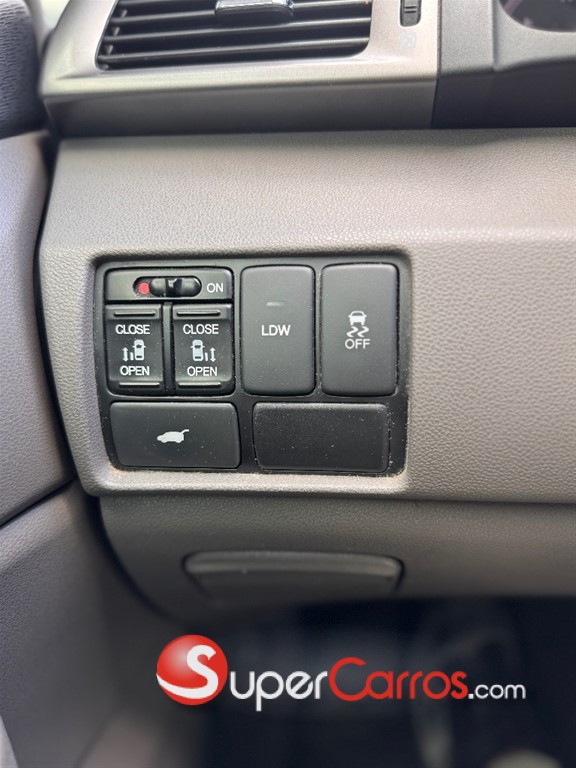 2016 Honda Odyssey EXL — foto 9 / 12