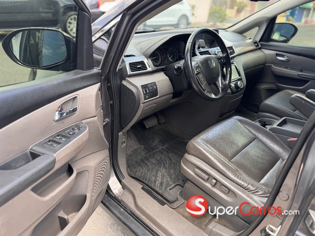 2016 Honda Odyssey EXL — foto 10 / 12