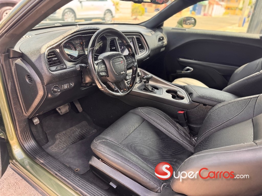 2019 Dodge Challenger SXT — foto 7 / 12