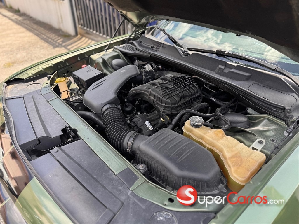 2019 Dodge Challenger SXT — foto 10 / 12